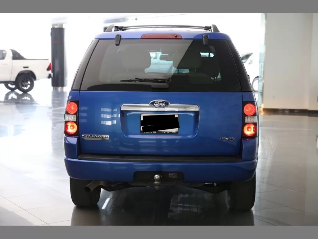 Gebraucht Ford Explorer Zu vermieten in Riad #21253 - 1  image 
